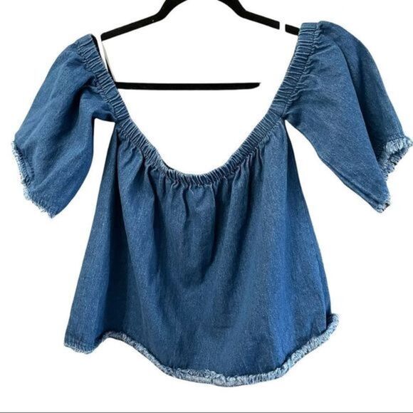 J.O.A Los Angeles Revolve Denim Off Shoulder Top Size Medium - Picture 3 of 9